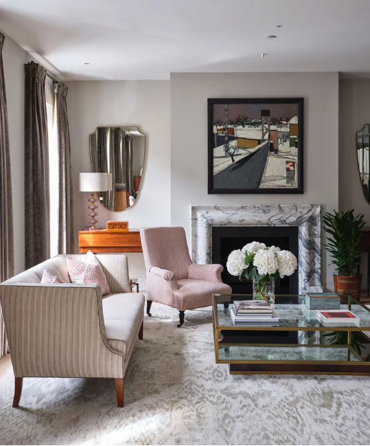 light walls dark room